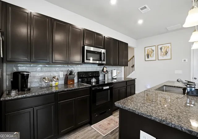 4th image of 110 Waterside Dr, Calhoun, GA 30701 | MLS# 10790991