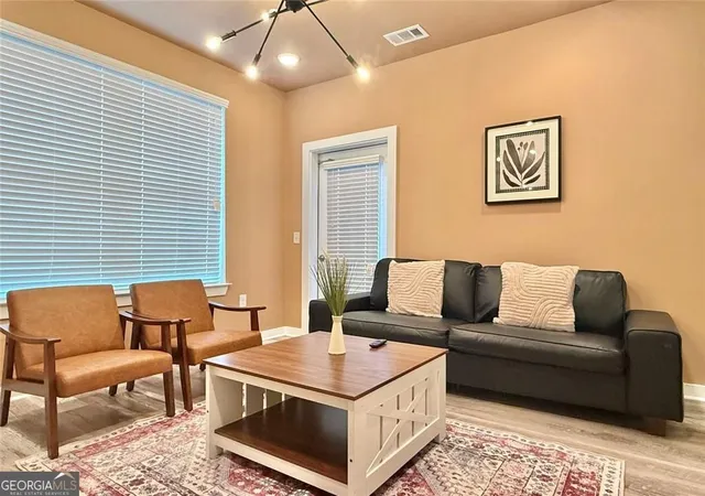 Photo 3 of Condo for sale at 525 Parkway Dr Ne #108, Atlanta, GA 30308 | MLS# 10826311 | Listing updated on 2026-09-18