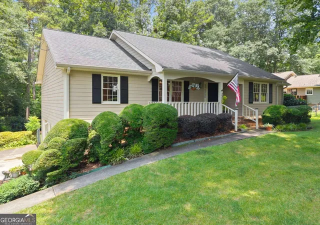 4th image of 1155 Lakeridge Ct, Grayson, GA 30017 | MLS# 10801196