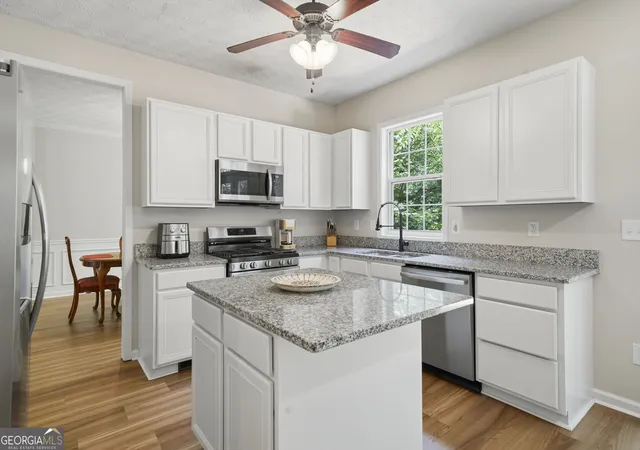 Homes for sale in Woodstock, GA | 352 Park Creek Rdg, Woodstock, GA 30188 | MLS# 10786447
