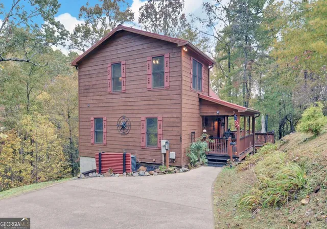 Homes for sale in Ellijay, GA | 169 Wildwood Ct, Ellijay, GA 30540 | MLS# 10637151