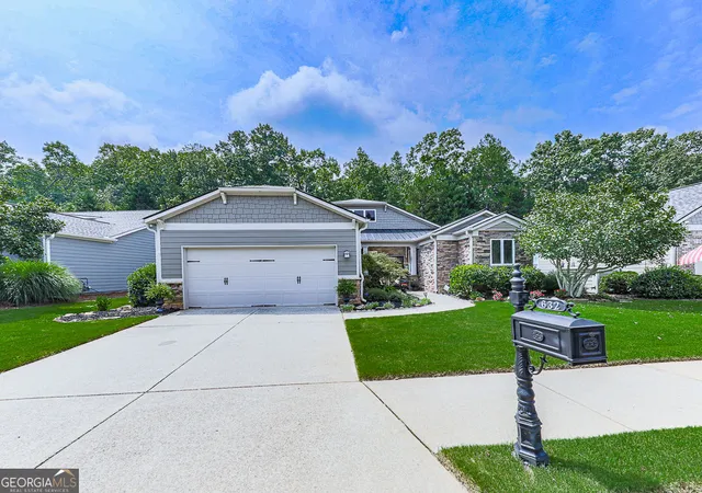 Photo 3 of Sale Pending at 632 Laurel Xing, Canton, GA 30114 | MLS# 10814075 | Listing updated on 2026-09-03