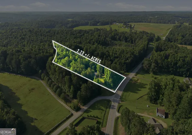 Photo 3 of Sale Pending at 3787 Mize Rd, Toccoa, GA 30577 | MLS# 10824611 | Listing updated on 2026-09-01