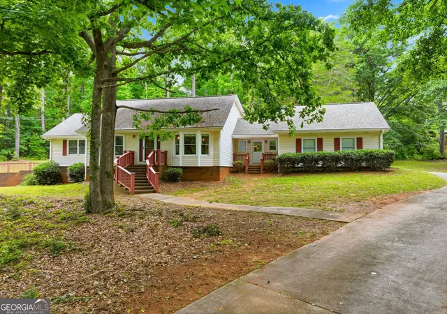 2nd image of 2692 Abbey Ridge Rd Sw, Conyers, GA 30094 | MLS# 10783640