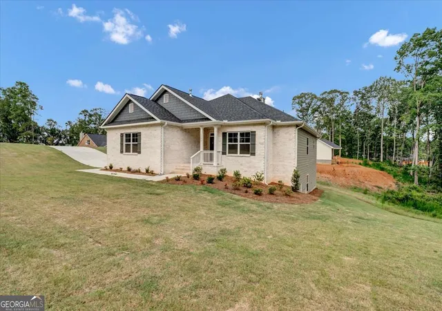 2nd image of 3345 Trevi Trl, Douglasville, GA 30135 | MLS# 10815987