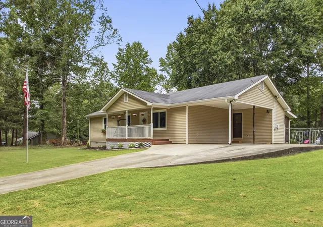 Photo 2 of Sale Pending at 145 Highland Cir, Mcdonough, GA 30253 | MLS# 10795813 | Listing updated on 2026-09-01