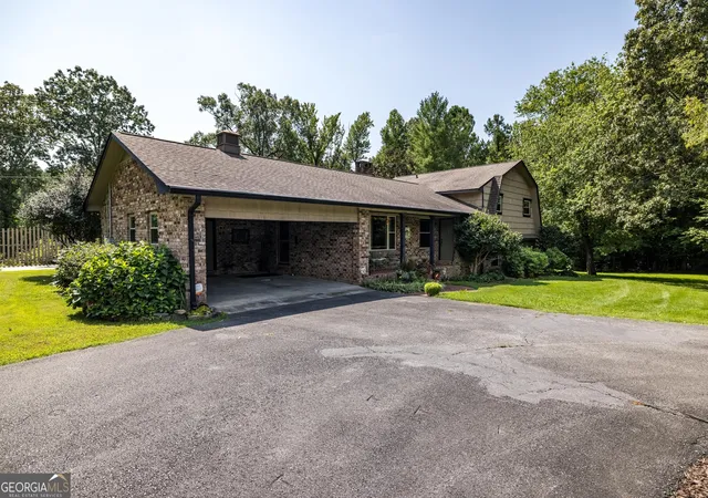 Photo 3 of Multi family home for sale at 36 Stargazer Trl Nw, Rome, GA 30165 | MLS# 10352490 | Listing updated on 2026-08-21