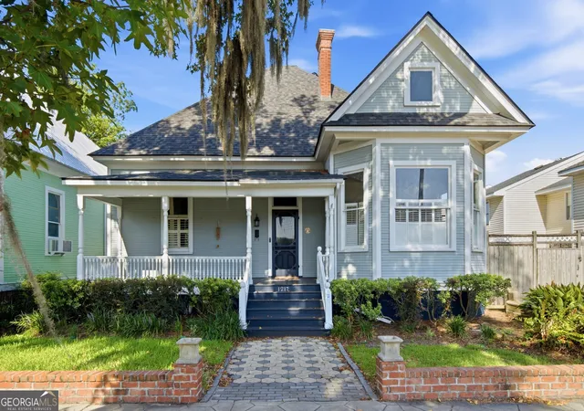 Photo 1 of Single family home for sale at 1217 Union St, Brunswick, GA 31520 | MLS# 10810107 | Listing updated on 2026-09-21