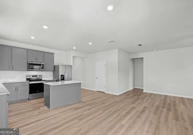 Photo 4 of Single family home for sale at 3123 Orwell Dr, Gainesville, GA 30507 | MLS# 10795485 | Listing updated on 2026-07-27