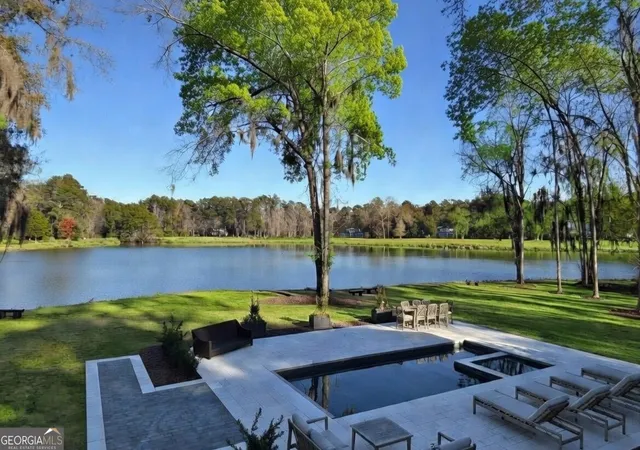 Photo 3 of Sale Pending at 437 Belted Kingfisher Ln, Richmond Hill, GA 31324 | MLS# 10782459 | Listing updated on 2026-07-21