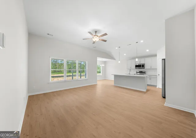 3rd image of 125 Lakeview Pines Wy, Statesboro, GA 30461 | MLS# 10833028