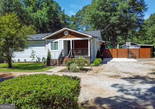 2nd image of 40 Pleasant Valley Rd, Mcdonough, GA 30253 | MLS# 10793584