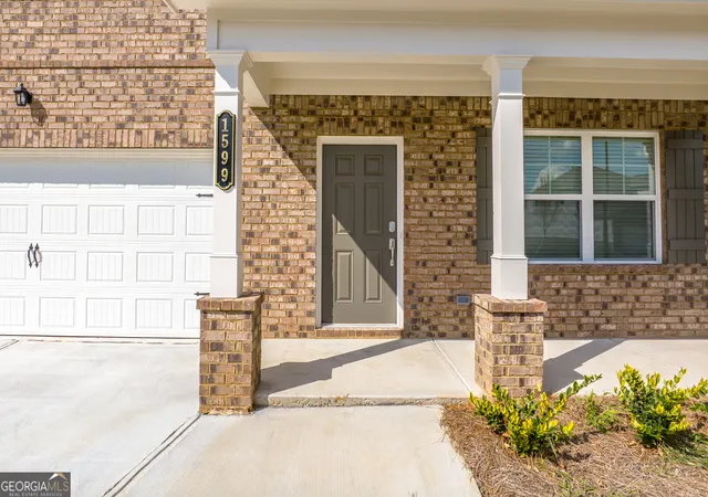 Photo 3 of Sale Pending at 1649 Haypatch Ln, Loganville, GA 30052 | MLS# 10742737 | Listing updated on 2026-06-08