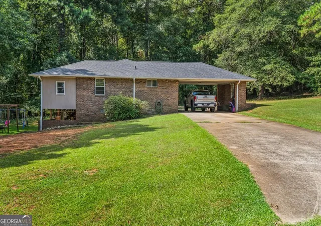 Photo 1 of Sale Pending at 138 Baker Rd, Macon, GA 31211 | MLS# 10833231 | Listing updated on 2026-09-09