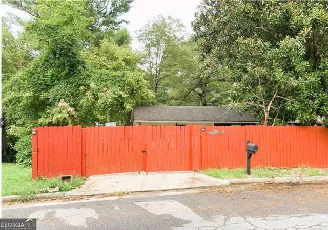 Photo 2 of Single family home for sale at 1551 Ferno Dr Nw, Atlanta, GA 30318 | MLS# 10823337 | Listing updated on 2026-08-23