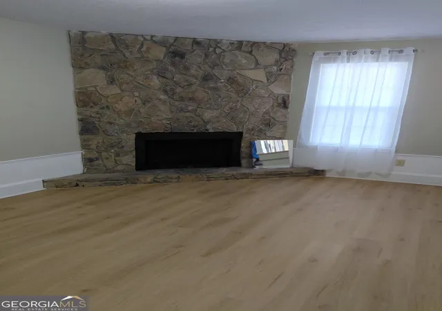 4th image of 701 Boone Ct, Stone Mountain, GA 30088 | MLS# 10686940