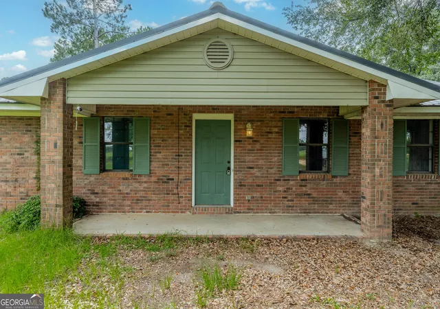 Photo 3 of Single family home for sale at 517 Ben Carver Rd, Douglas, GA 31535 | MLS# 10785635 | Listing updated on 2026-08-06
