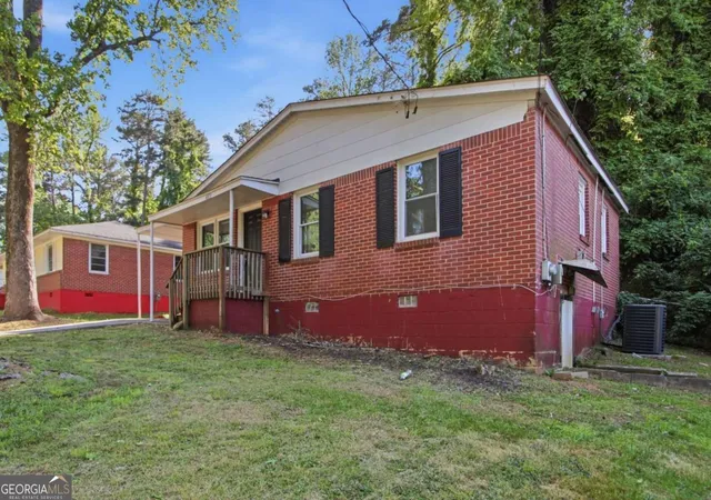 Photo 2 of Single family home for sale at 4813 Bartlett Rd, Forest Park, GA 30297 | MLS# 10738177 | Listing updated on 2026-09-12