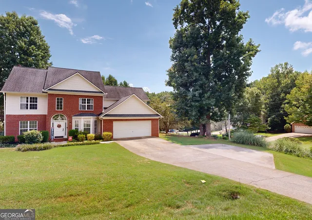 Photo 3 of Single family home for sale at 209 Bonnie Sue Dr, Villa Rica, GA 30180 | MLS# 10823455 | Listing updated on 2026-09-21
