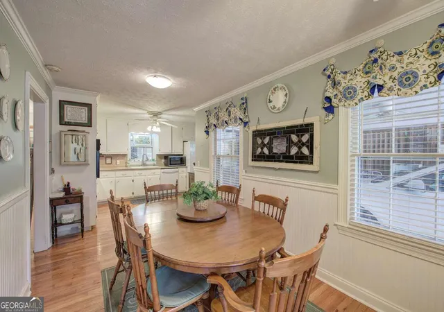 Photo 3 of Single family home for sale at 27 Oakdale Dr, Cartersville, GA 30120 | MLS# 10797507 | Listing updated on 2026-09-12