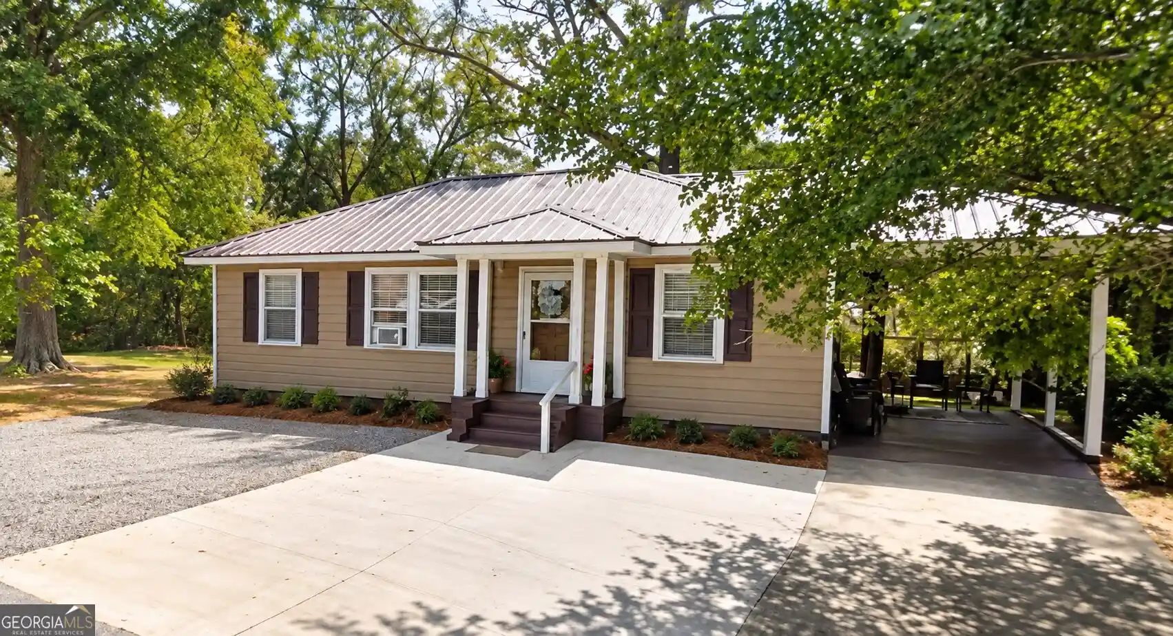 Photo 1 of Single family home for sale at 617 Adams St, Bowdon, GA 30108 | MLS# 10868274 | Listing updated on 2026-10-20