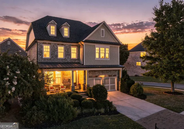 Photo 1 of Sale Pending at 467 Lancashire Dr, Marietta, GA 30068 | MLS# 10835461 | Listing updated on 2026-09-04