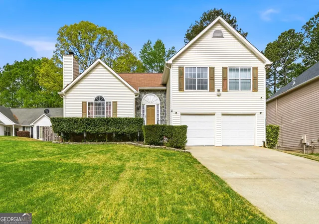 1st image of 12257 Cypress Ln, Fayetteville, GA 30215 | MLS# 10804745