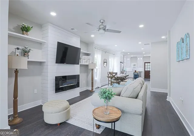 Photo 3 of Single family home for sale at 1717 Defoor Ave NW, Atlanta, GA 30318 | MLS# 10759724 | Listing updated on 2026-09-09
