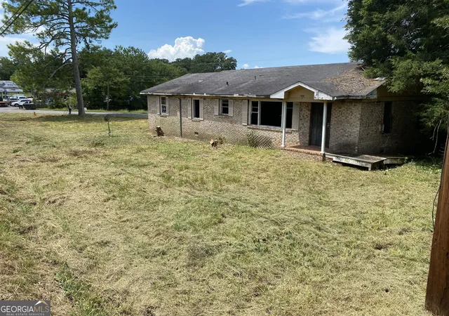 1st image of 1401 Calhoun Ave Ne, Rome, GA 30161 | MLS# 10827432