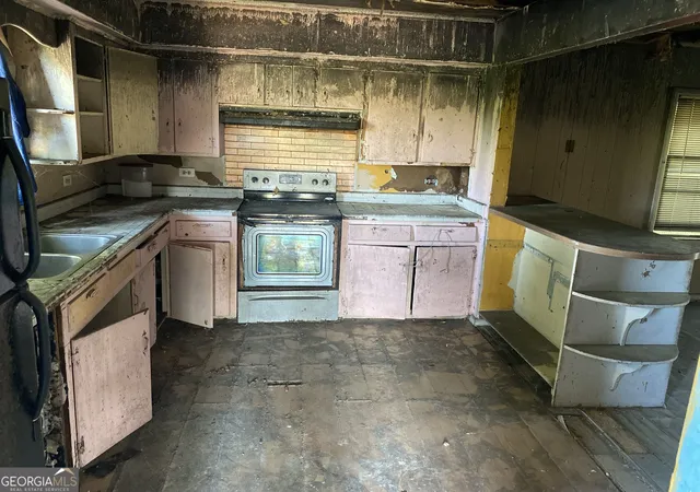 2nd image of 1401 Calhoun Ave Ne, Rome, GA 30161 | MLS# 10827432