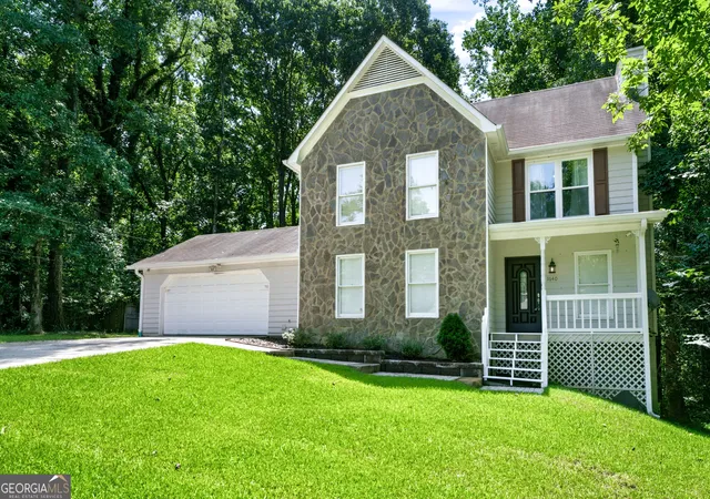 Photo 1 of Single family home for sale at 1640 Riverview Ct, Auburn, GA 30011 | MLS# 10836156 | Listing updated on 2026-09-14