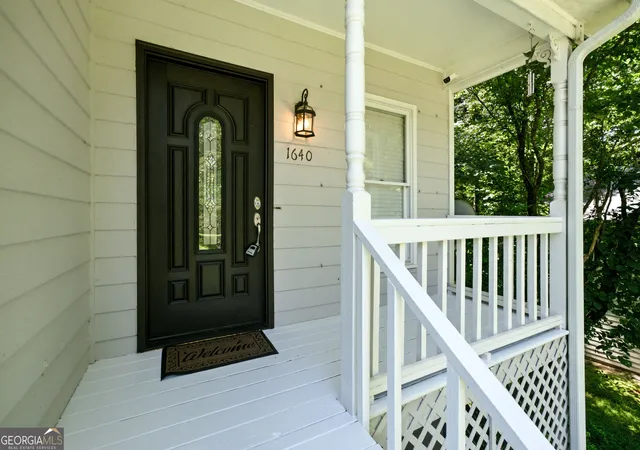 Photo 2 of Single family home for sale at 1640 Riverview Ct, Auburn, GA 30011 | MLS# 10836156 | Listing updated on 2026-09-14