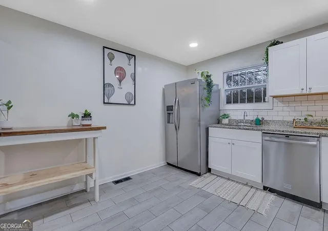Photo 4 of Single family home for sale at 647 Alfred Rd NW, Atlanta, GA 30331 | MLS# 10801313 | Listing updated on 2026-07-28