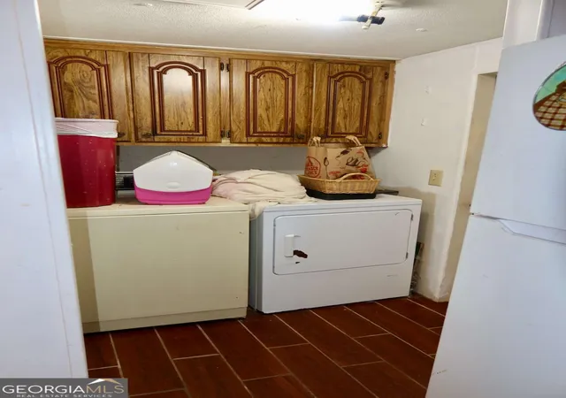 Photo 3 of Manufactured home for sale at 207 Black Oak Dr, Sparta, GA 31087 | MLS# 10818265 | Listing updated on 2026-09-21