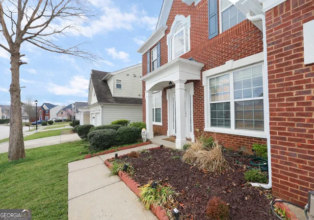 Photo 3 of Single family home for sale at 3251 Telford Ter SW, Atlanta, GA 30331 | MLS# 10705522 | Listing updated on 2026-06-25