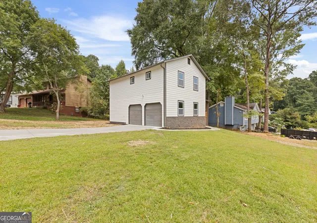 Photo 2 of Sale Pending at 5535 Wylake Dr, Norcross, GA 30093 | MLS# 10834953 | Listing updated on 2026-09-11