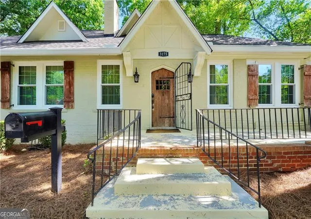 Photo 2 of Single family home for sale at 3175 Ingleside Ave, Macon, GA 31204 | MLS# 10800420 | Listing updated on 2026-08-09