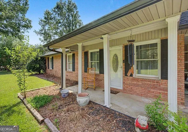 3rd image of 1158 Fairview Rd Nw, Calhoun, GA 30701 | MLS# 10824457