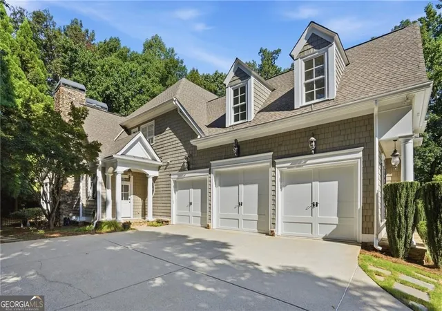 Photo 2 of Sale Pending at 505 Gramercy Dr Ne, Marietta, GA 30068 | MLS# 10829403 | Listing updated on 2026-09-03