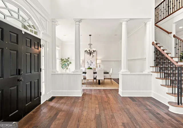 Photo 3 of Sale Pending at 505 Gramercy Dr Ne, Marietta, GA 30068 | MLS# 10829403 | Listing updated on 2026-09-03