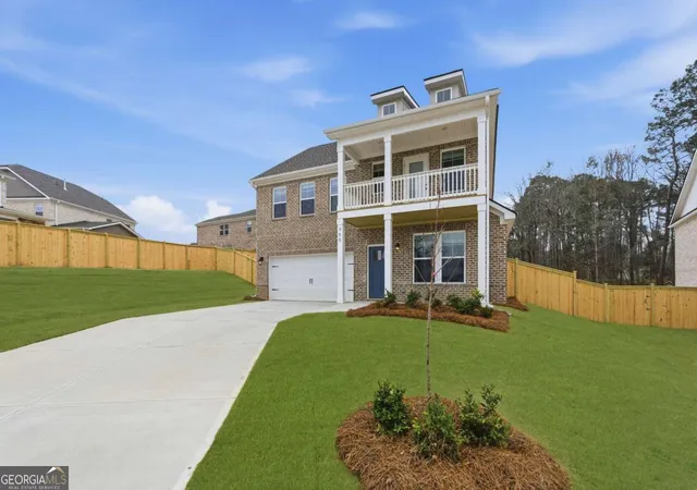 Photo 2 of Single family home for sale at 183 Dalston Cvs, Stockbridge, GA 30281 | MLS# 10828794 | Listing updated on 2026-10-02
