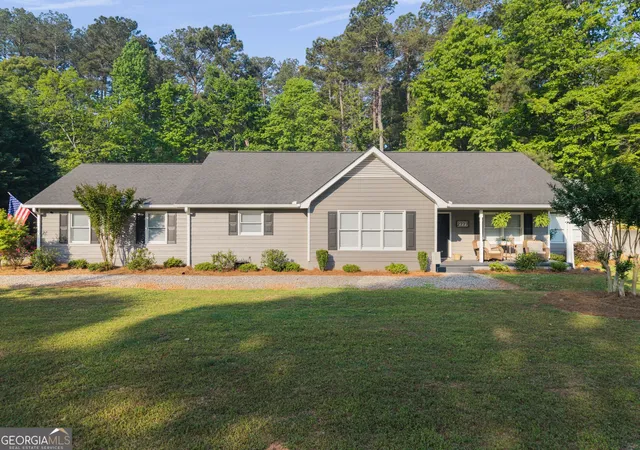 Photo 2 of Single family home for sale at 2777 Chickadee Dr, Monroe, GA 30655 | MLS# 10801859 | Listing updated on 2026-09-18