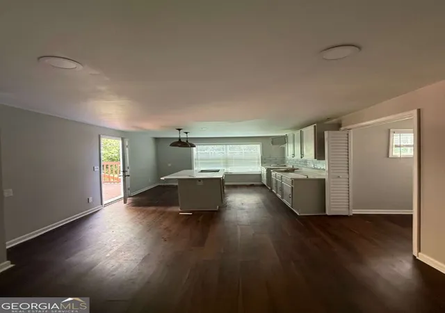 2nd image of 2191 Tiger Flowers Dr Nw, Atlanta, GA 30314 | MLS# 10786949