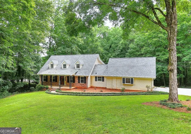 2nd image of 66 Sw Lockring Dr, Lilburn, GA 30047 | MLS# 10815142