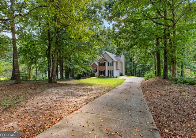 Photo 2 of Sale Pending at 151 Brookstone Park, Newnan, GA 30265 | MLS# 10680453 | Listing updated on 2026-02-09