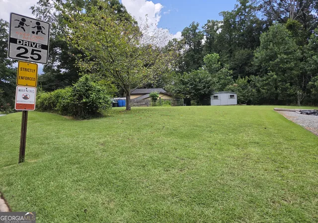Photo 2 of Single family home for sale at 3273 Pin Oak Cir, Atlanta, GA 30340 | MLS# 10822605 | Listing updated on 2026-08-26