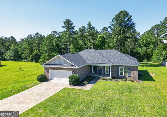 Photo 3 of Sale Pending at 214 Dewpoint Dr, Statesboro, GA 30458 | MLS# 10777915 | Listing updated on 2026-09-20