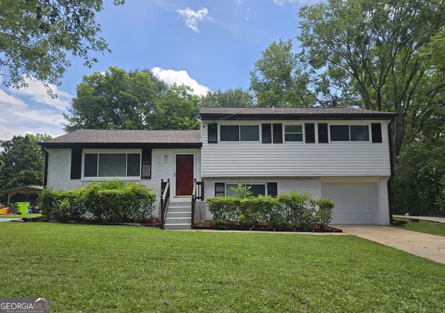 1st image of 1743 Hillview Ave, Jonesboro, GA 30236 | MLS# 10815246