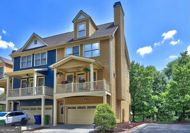 Photo 3 of Townhouse for sale at 1079 Marietta Blvd #19, Atlanta, GA 30318 | MLS# 10832626 | Listing updated on 2026-09-08