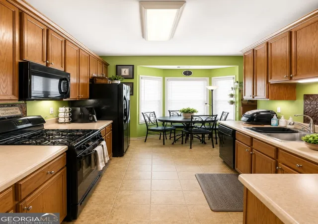 Photo 4 of Townhouse for sale at 6378 Rockaway Rd, Atlanta, GA 30349 | MLS# 10787633 | Listing updated on 2026-08-01